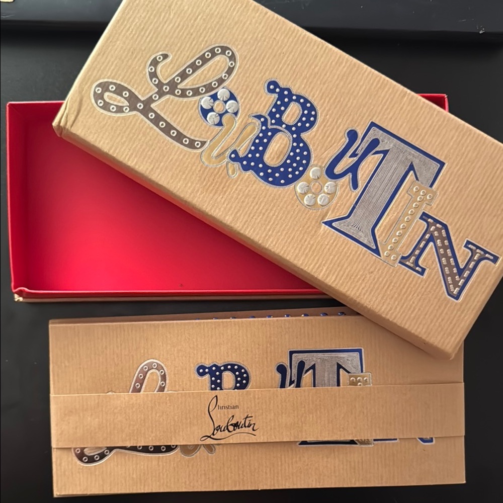 Christian Louboutin Chic: Limited Edition Stationery Set